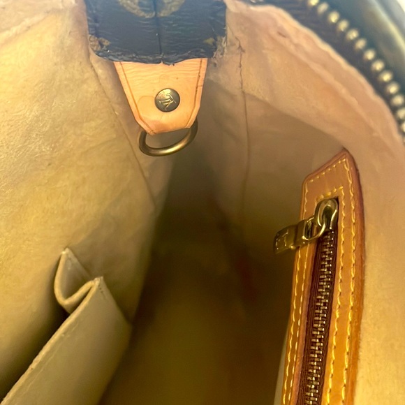 VINTAGE — Louis Vuitton PM Looping Shoulder Bag - Picture 10 of 13